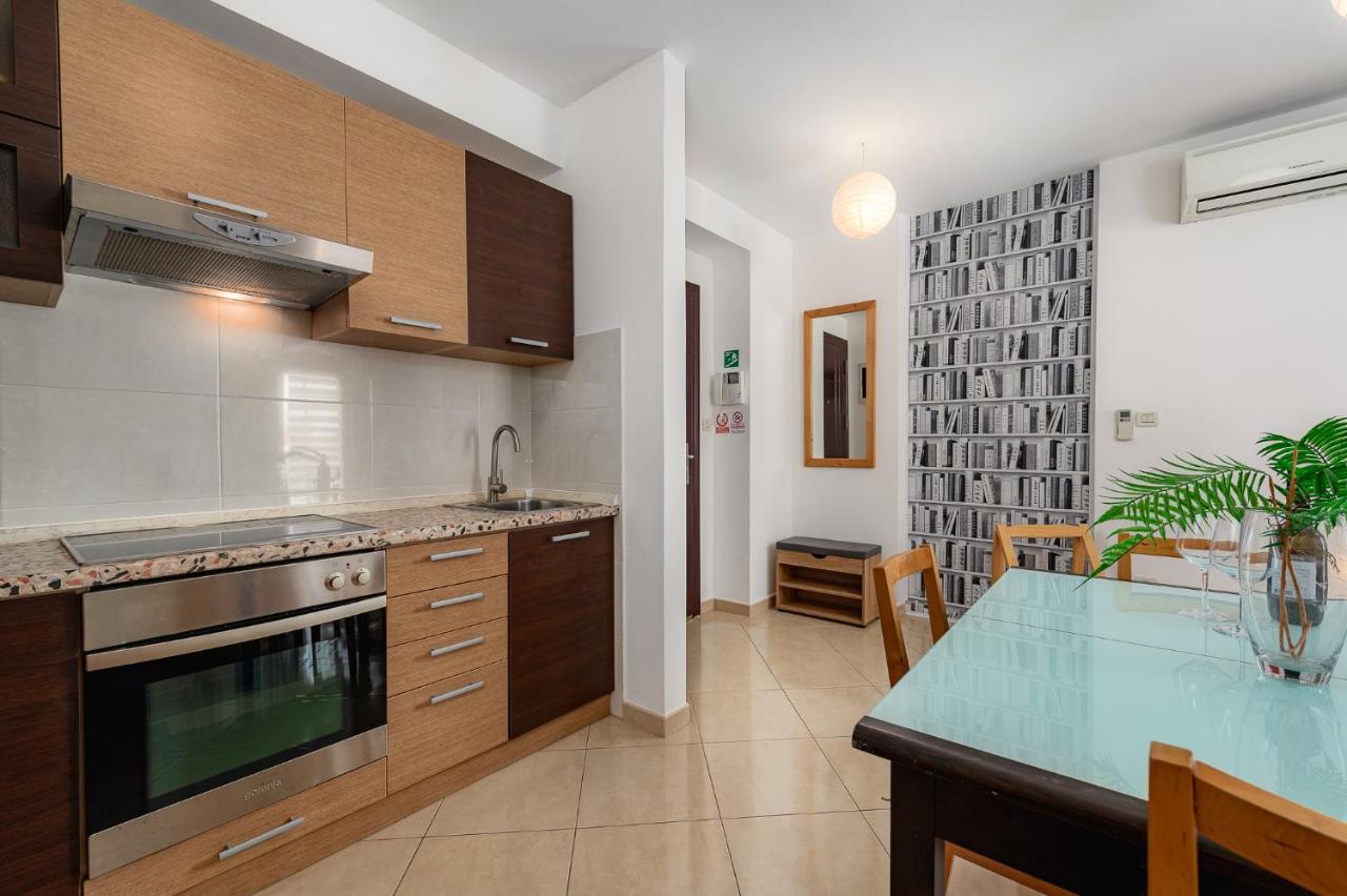 Apartment Ares 14 - Umag Center Eksteriør billede